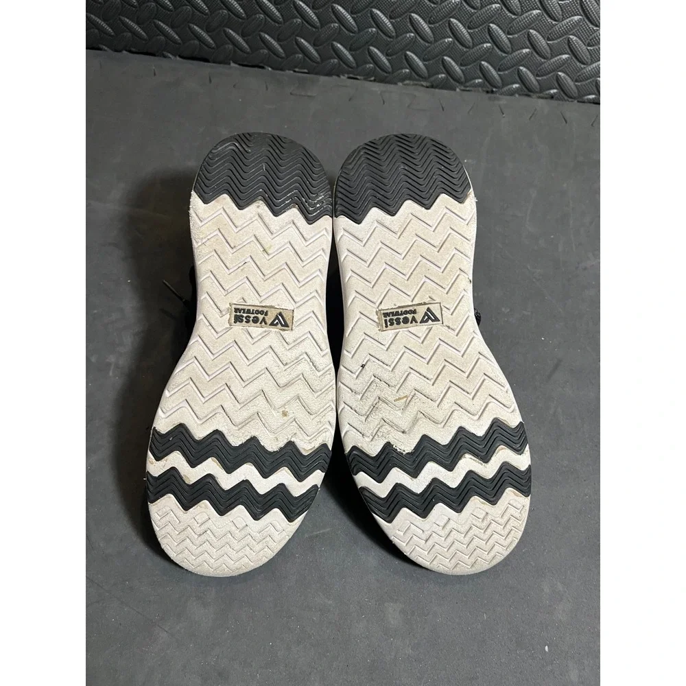 Vessi good preowned